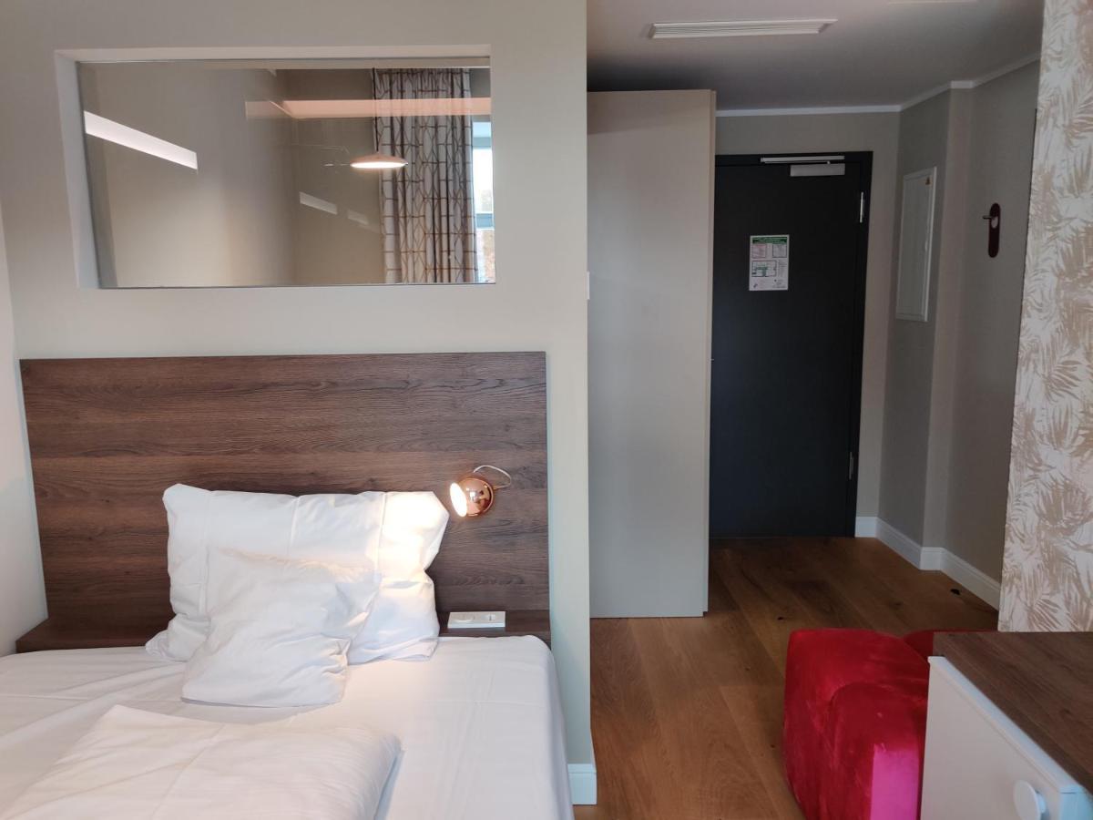 Amelie No 1 Hotel & Appartements Landau in der Pfalz Ngoại thất bức ảnh